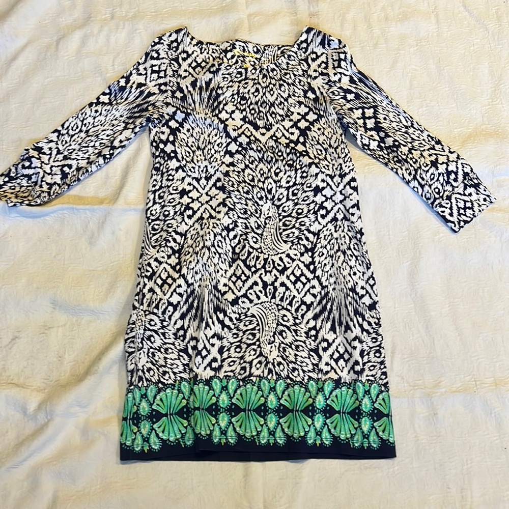 Lily Pulitzer t-shirt dress, quarter length sleeve.